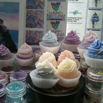 8 Glitter Cupcake Soaps (1.25 oz) assorted colors and fragrances