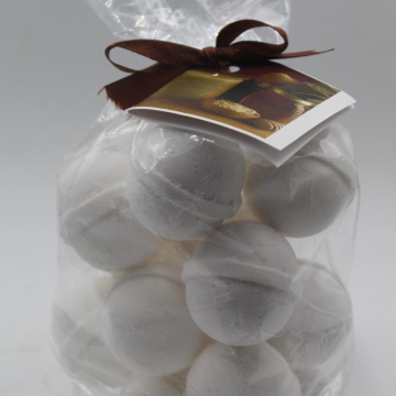14 bath bombs in Oatmeal, Milk & Honey fragrance, gift bag bath fizzies, great for kids...these smell delicious