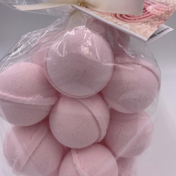 14 bath bombs in Pink Sugar  fragrance, gift bag bath fizzies, great for dry skin, shea, cocoa, 7 ultra rich oils
